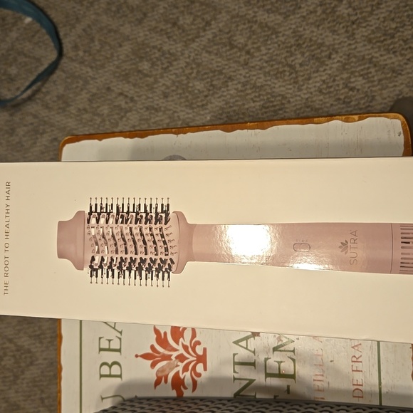 Sutra Aero Styler Hair Tool - Free $25 Gift With Purchase!! - Picture 2 of 4